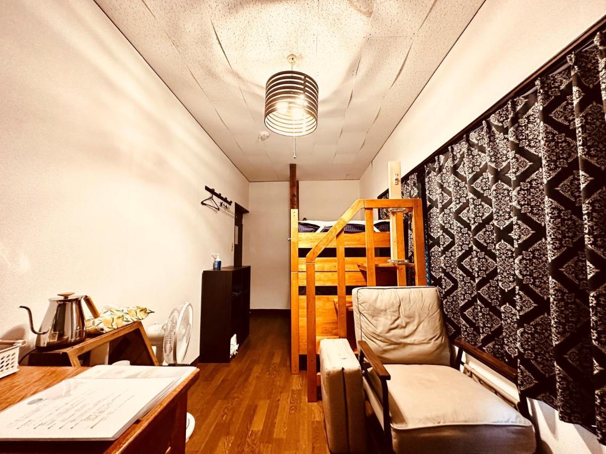 Bed&Cafe Onzo オンゾー Hotell Onomichi Exteriör bild